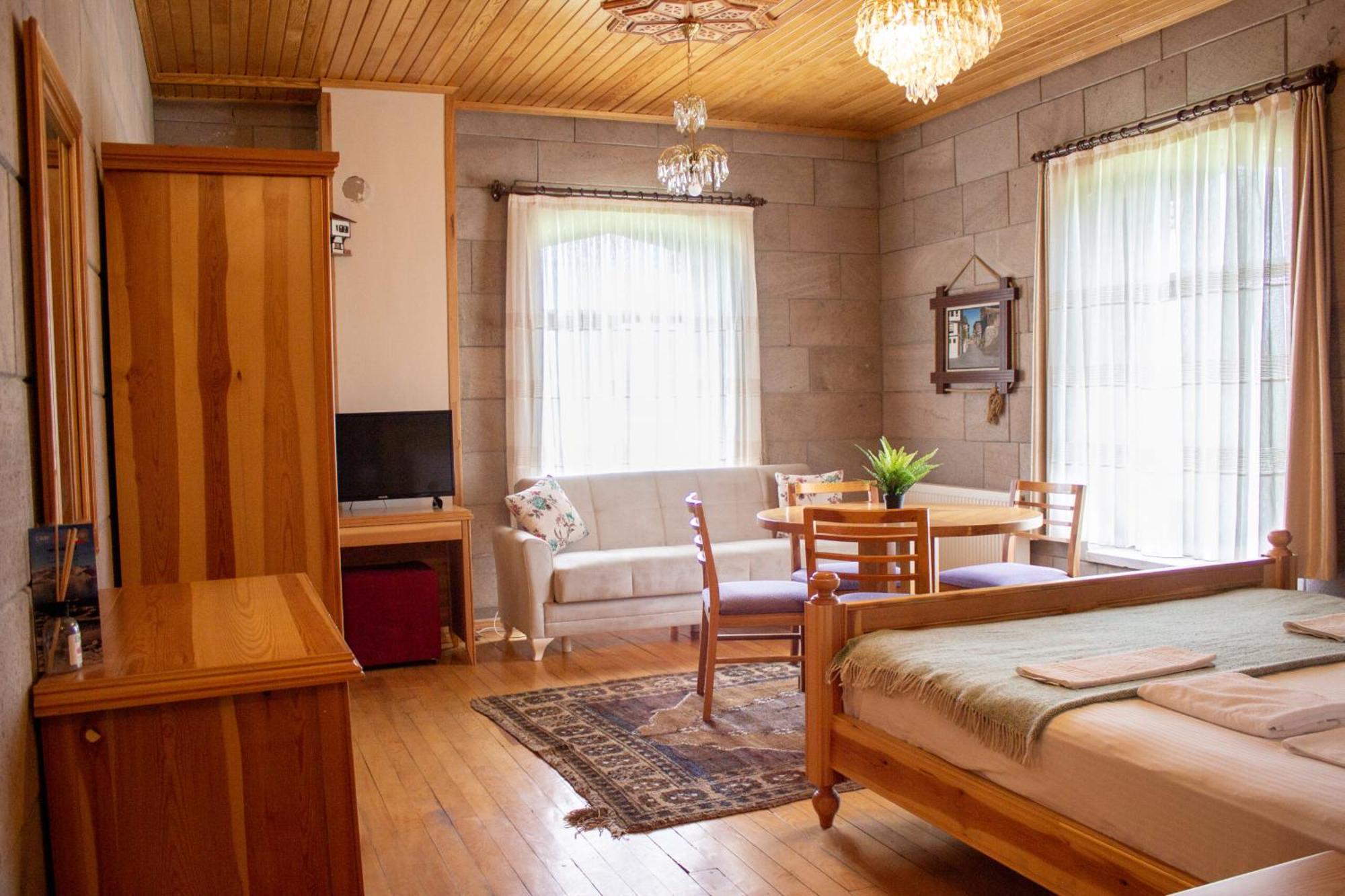 Lake Cildir Lodge ภายนอก รูปภาพ