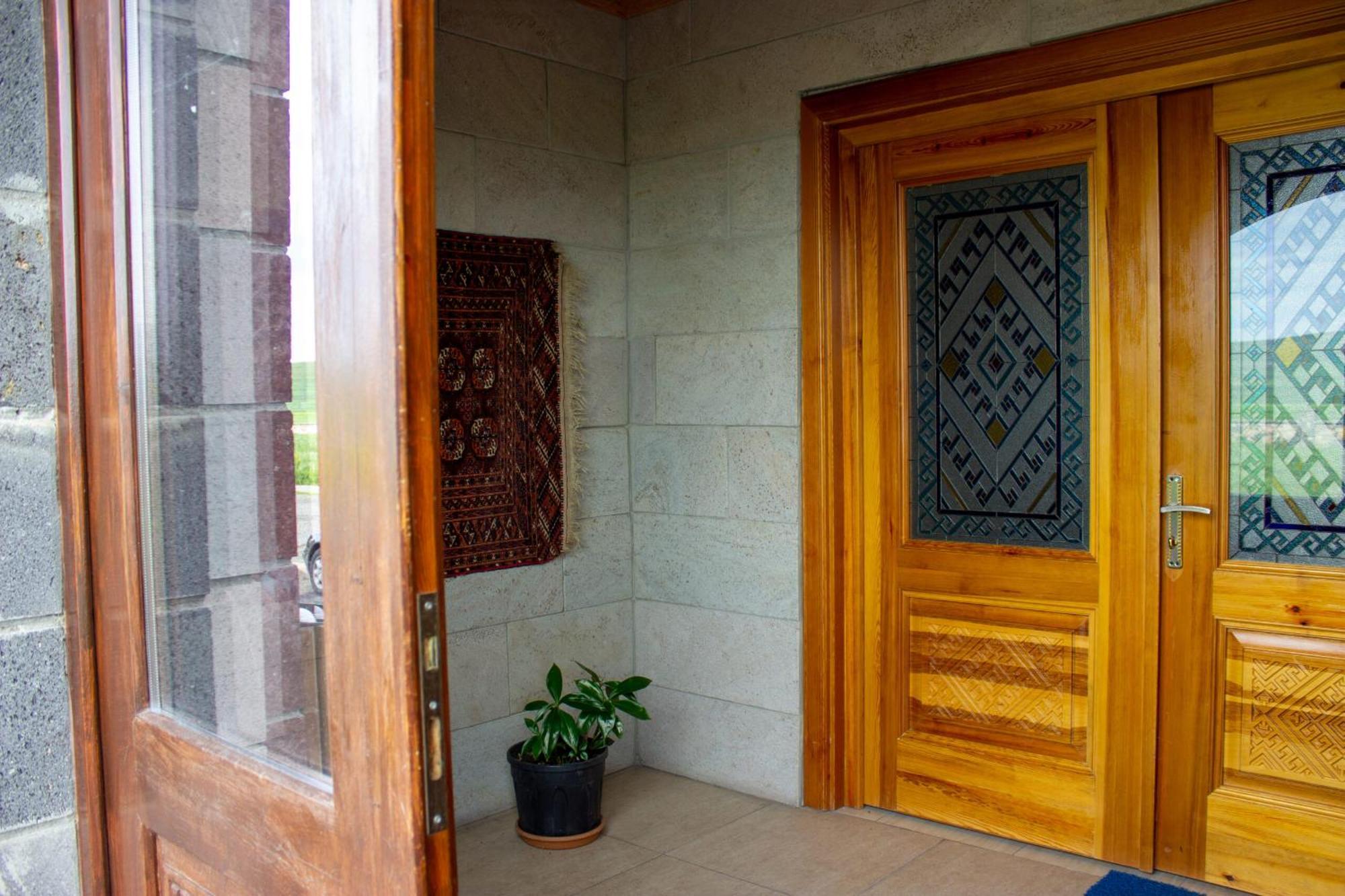 Lake Cildir Lodge ภายนอก รูปภาพ